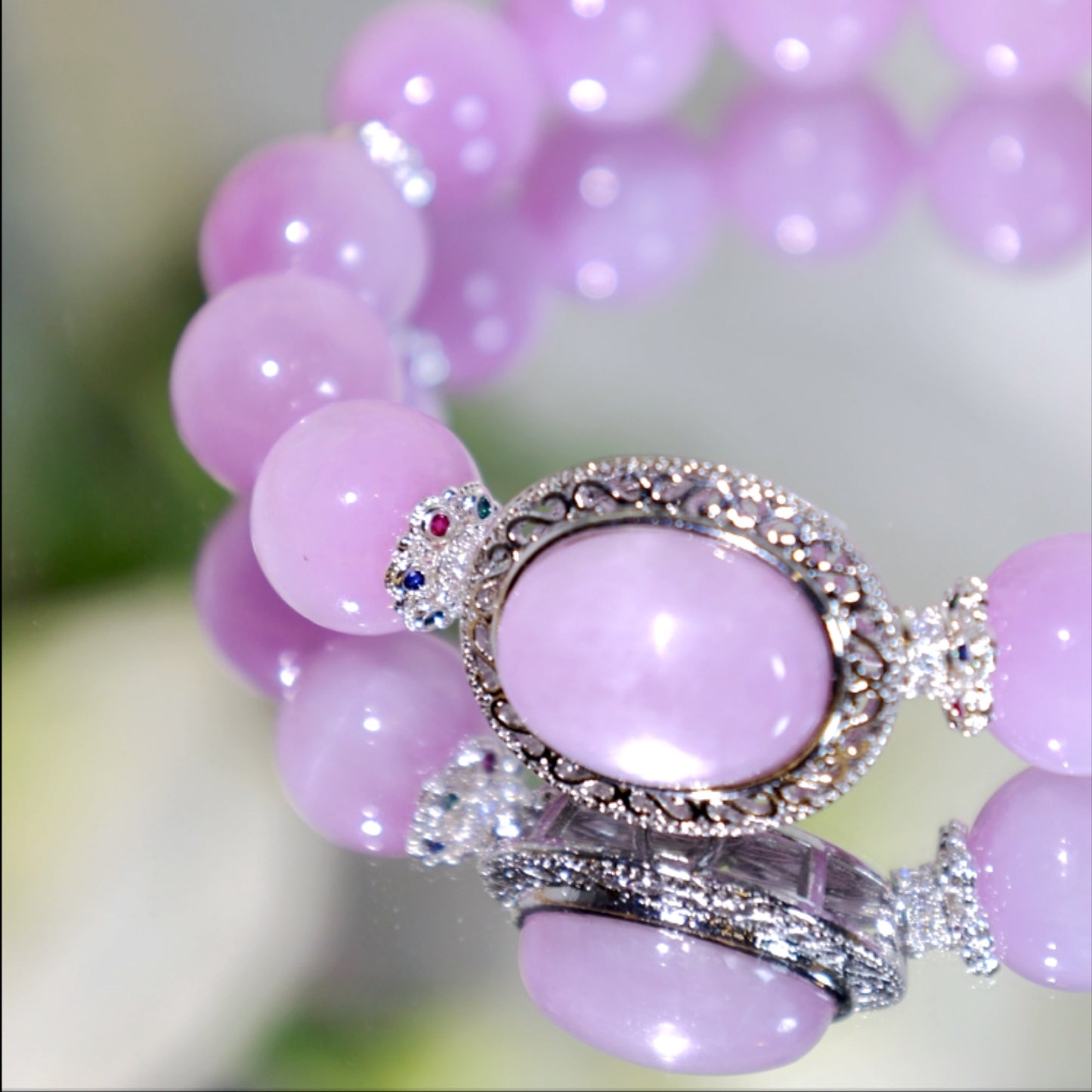 KUNZITE BEADED BRACELET,BORN WITH ELEGANCE.